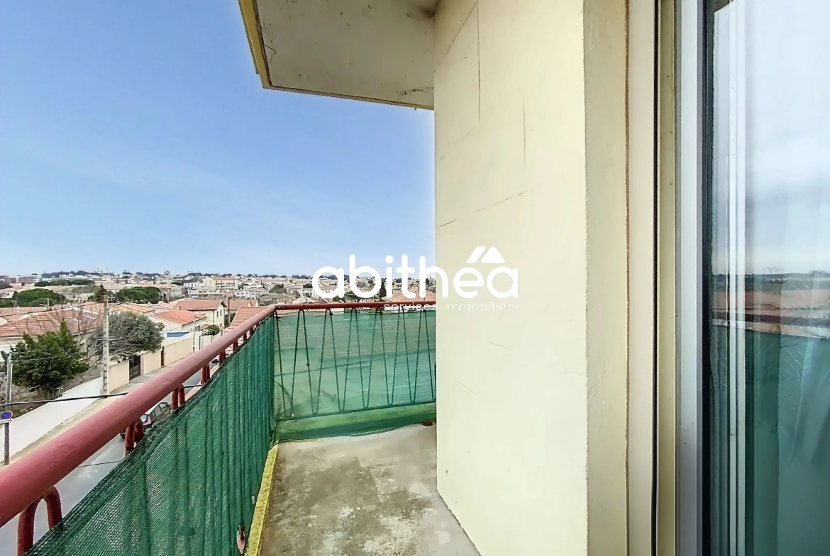 Appartement T3 rénové avec balcon et cave à Béziers Font Neuve 