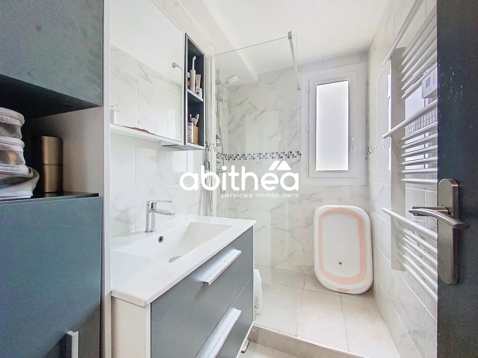 Appartement T3 rénové avec balcon et cave à Béziers Font Neuve 