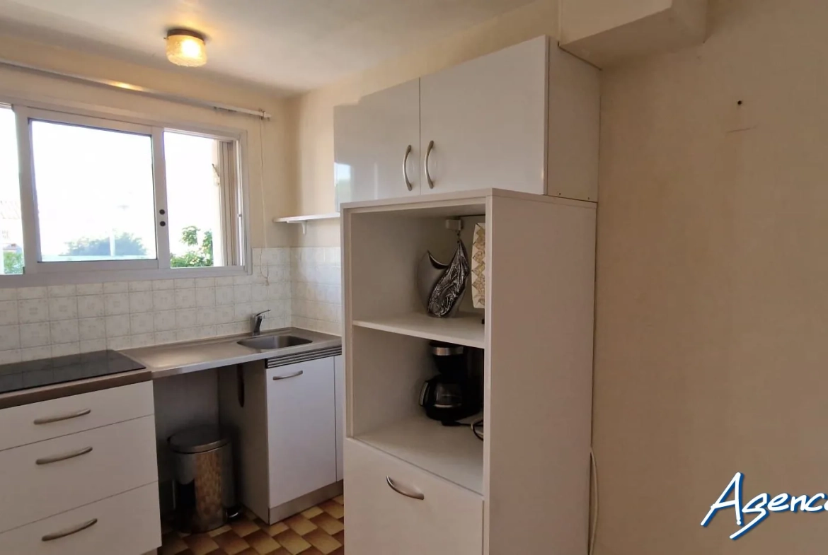 Studio lumineux avec terrasse proche de la plage à Canet-en-Roussillon 