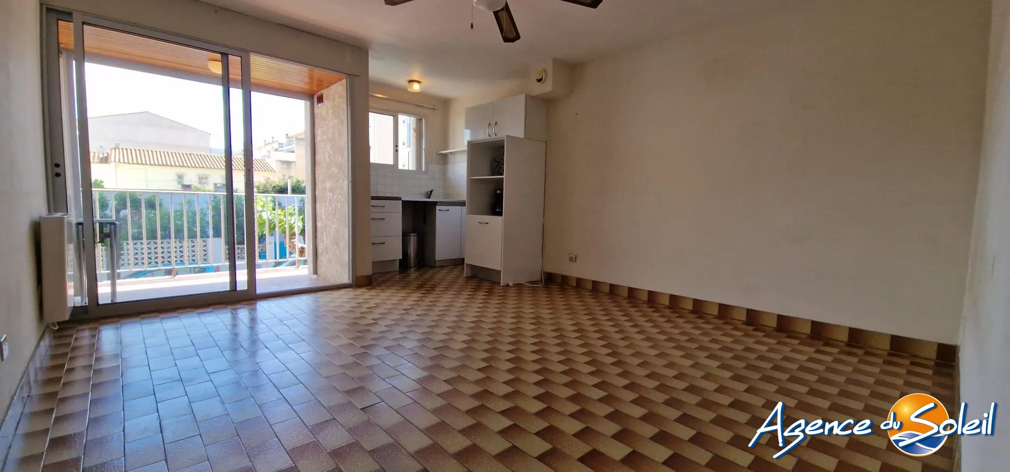 Studio lumineux avec terrasse proche de la plage à Canet-en-Roussillon 