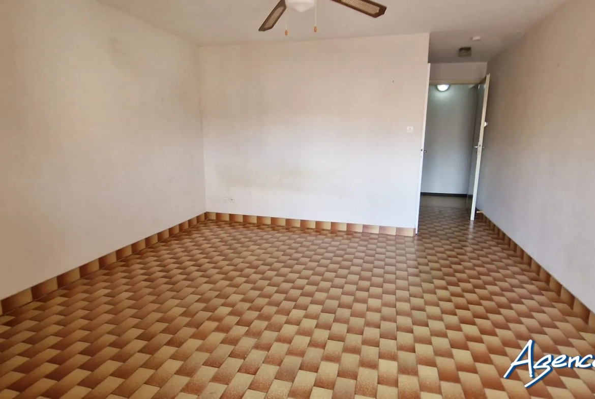 Studio lumineux avec terrasse proche de la plage à Canet-en-Roussillon 