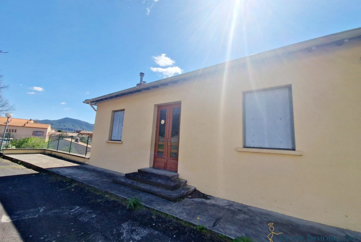 Villa 3 pièces à Bédarieux de 145 m² à rénover 