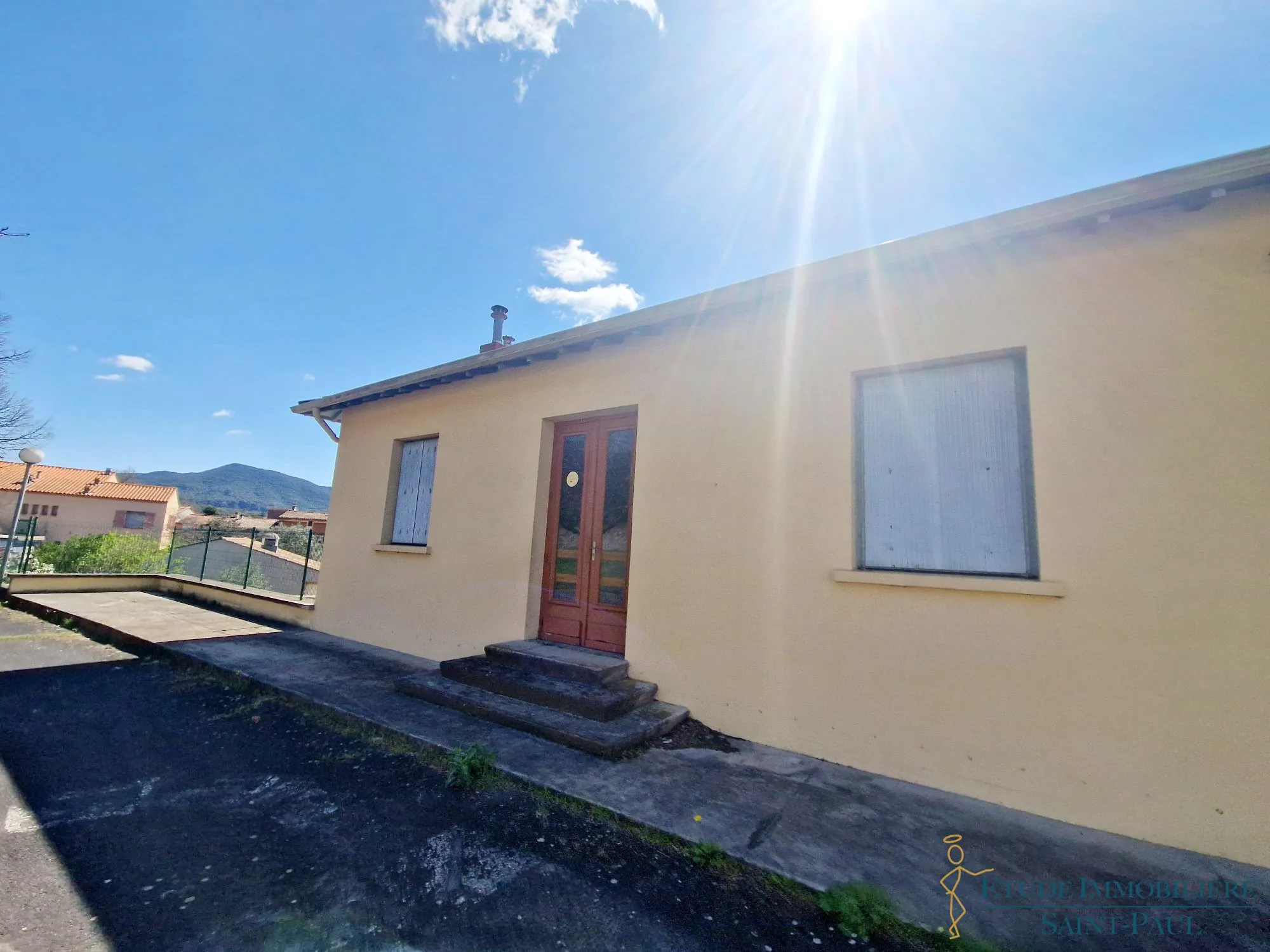 Villa 3 pièces à Bédarieux de 145 m² à rénover 