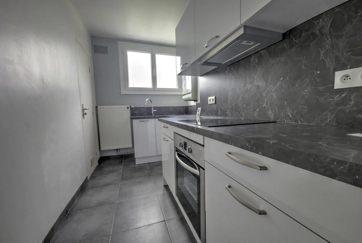 Appartement 3 pièces lumineux avec parking et cave à Limoges 