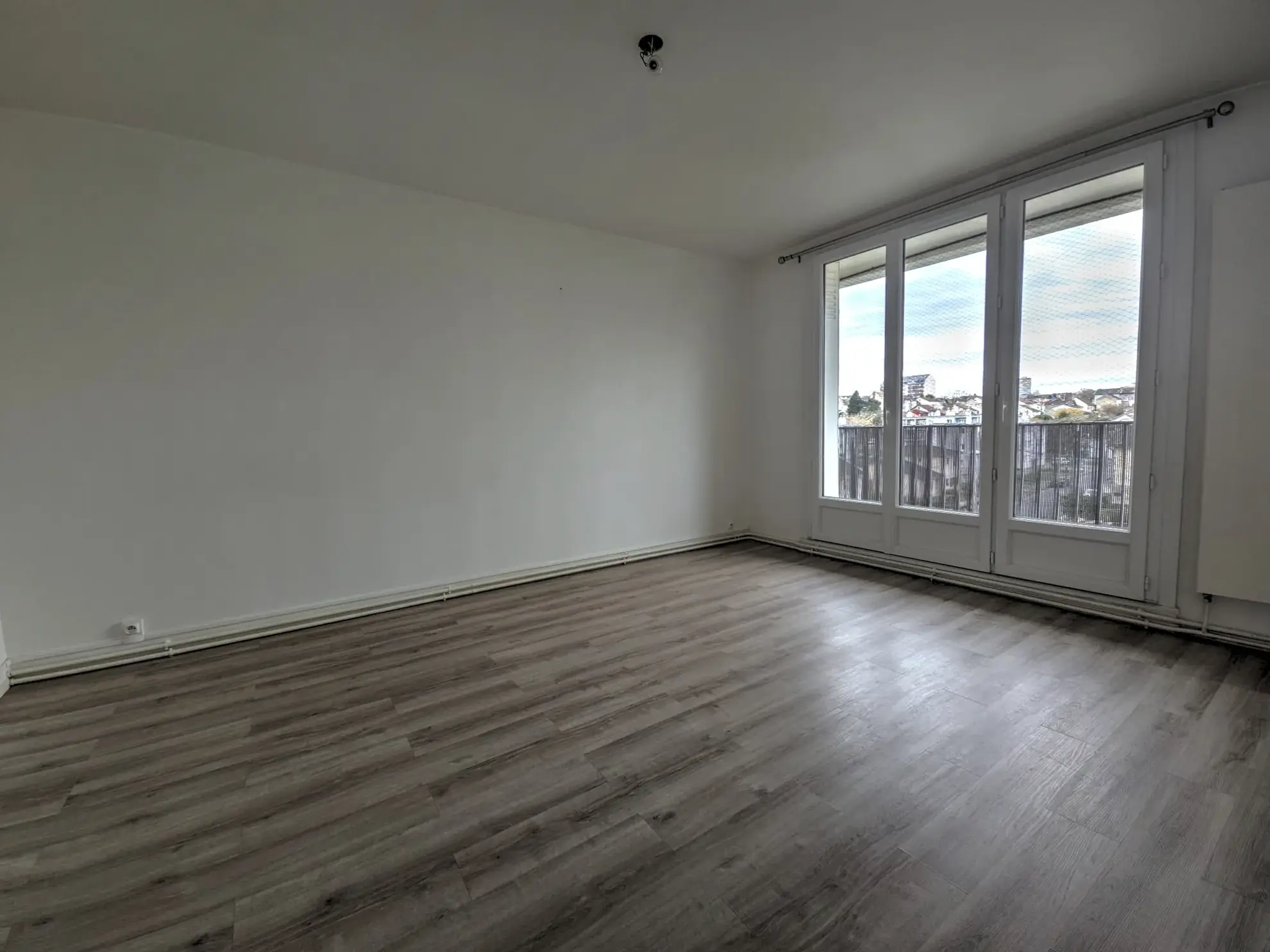 Appartement 3 pièces lumineux avec parking et cave à Limoges 