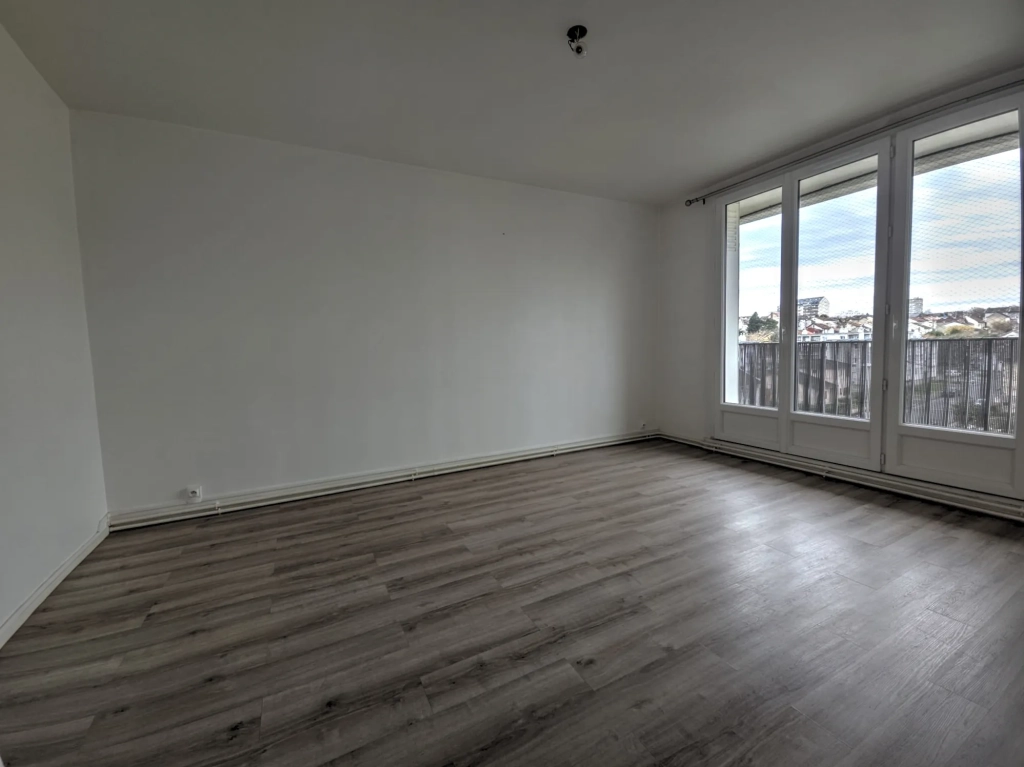 Appartement 3 pièces lumineux avec parking et cave à Limoges