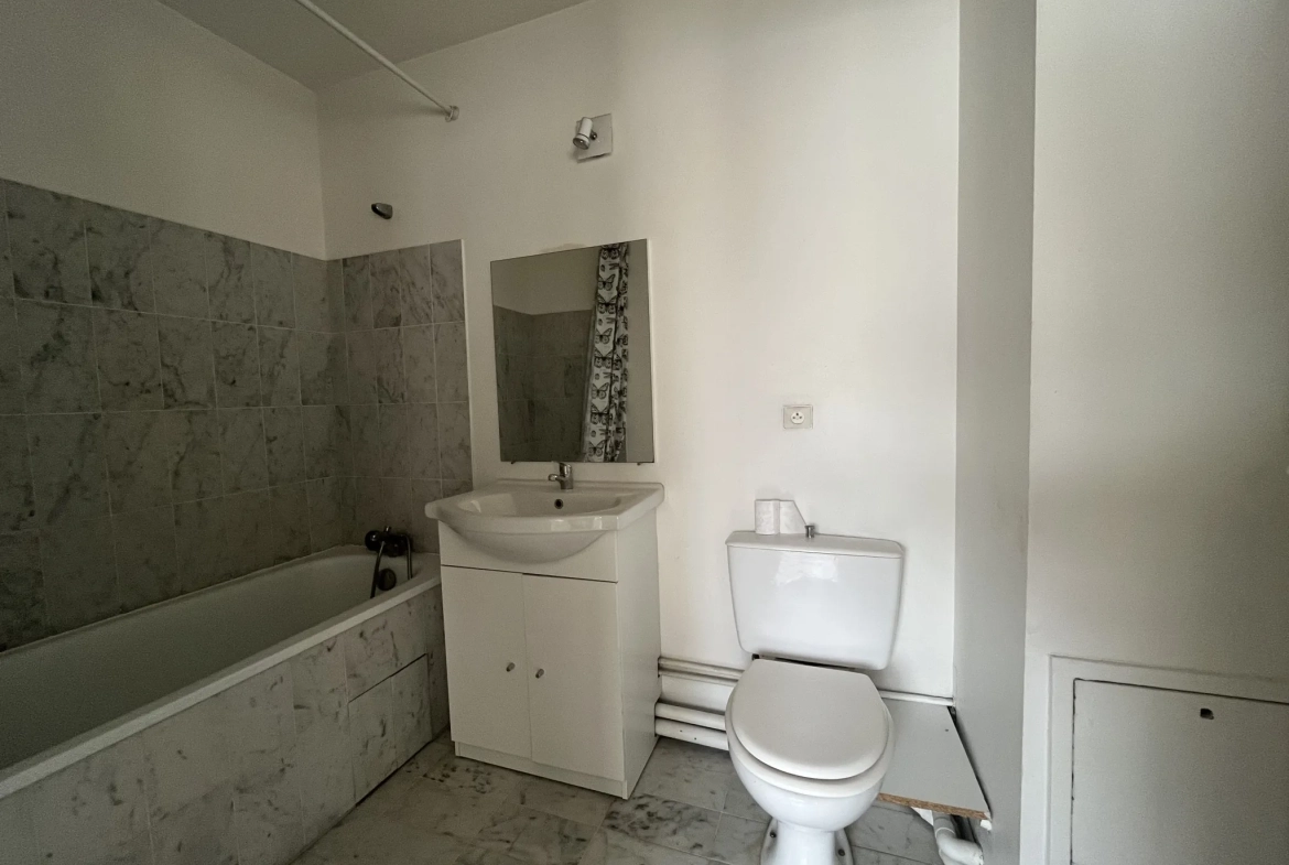 Appartement 2 pièces à Montigny-le-Bretonneux avec vue dégagée et proximité gare 
