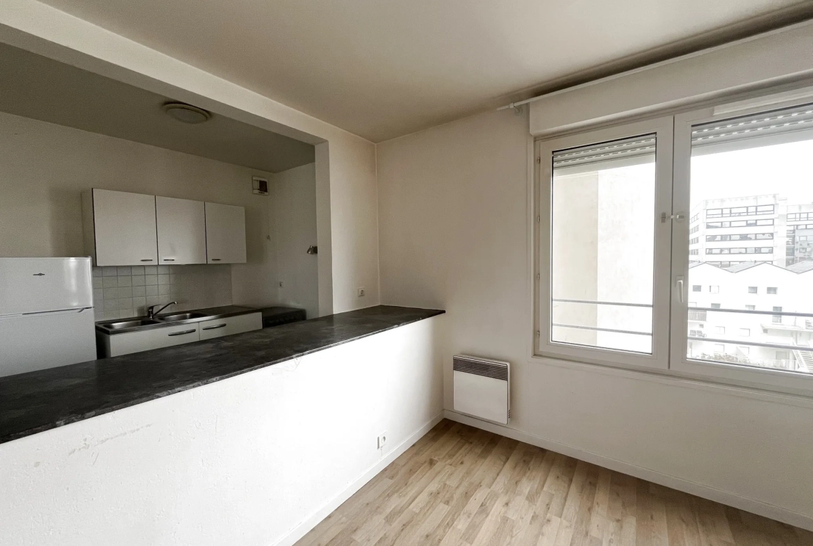 Appartement 2 pièces à Montigny-le-Bretonneux avec vue dégagée et proximité gare 