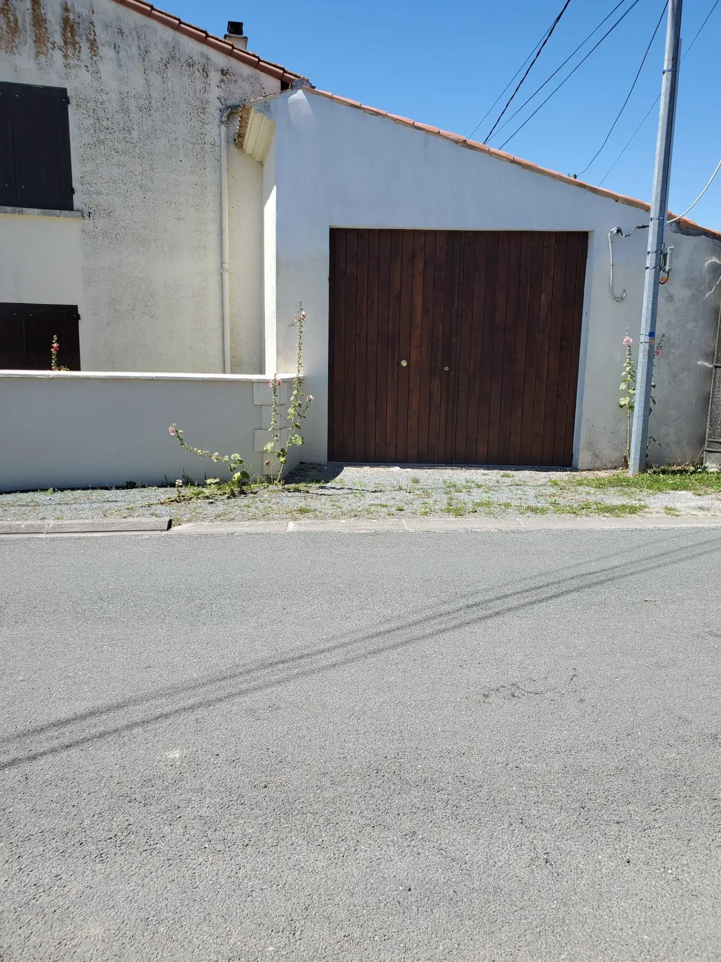 Charmante maison charentaise avec dépendances et jardin proche Royan 