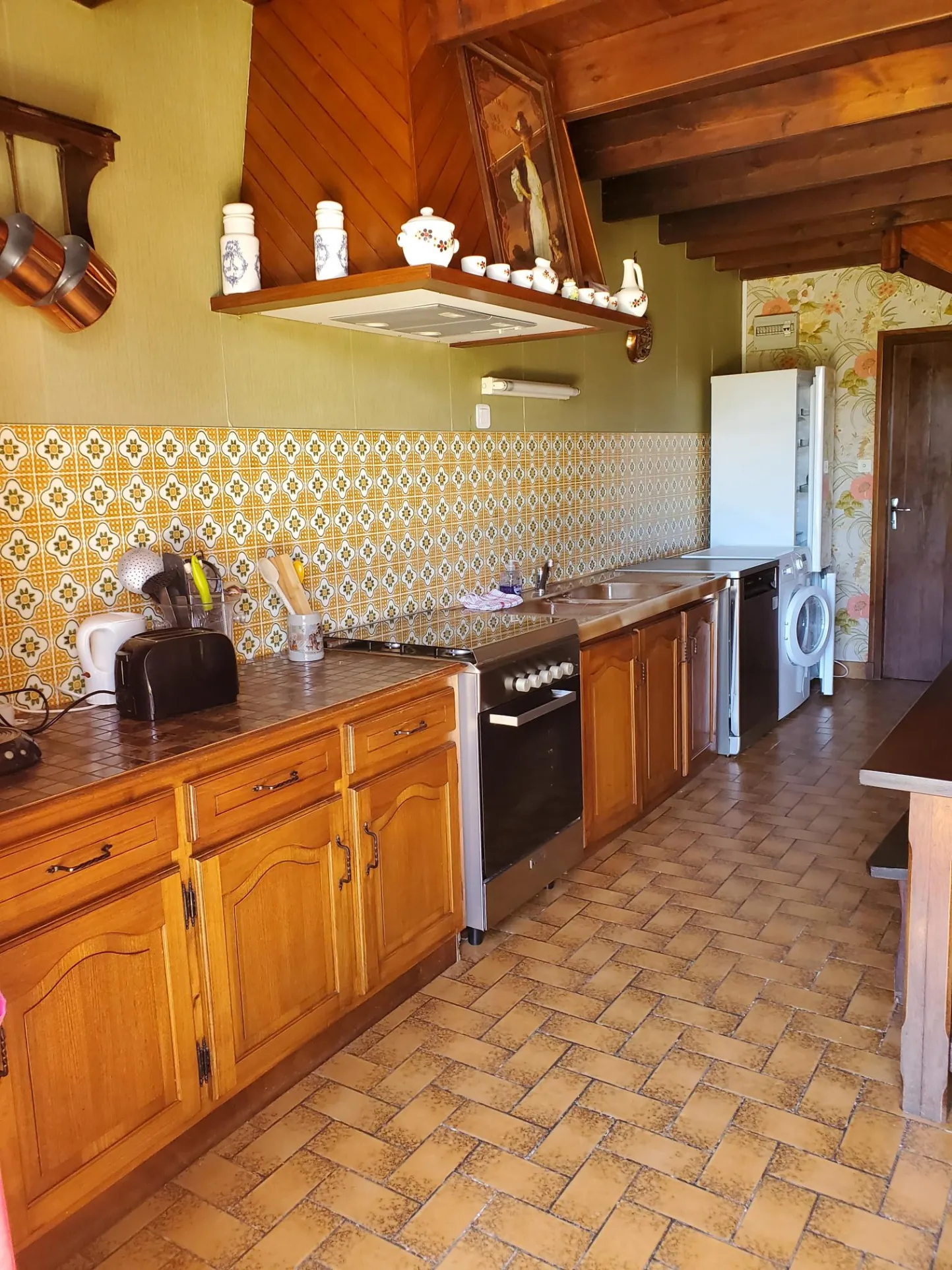 Charmante maison charentaise avec dépendances et jardin proche Royan 