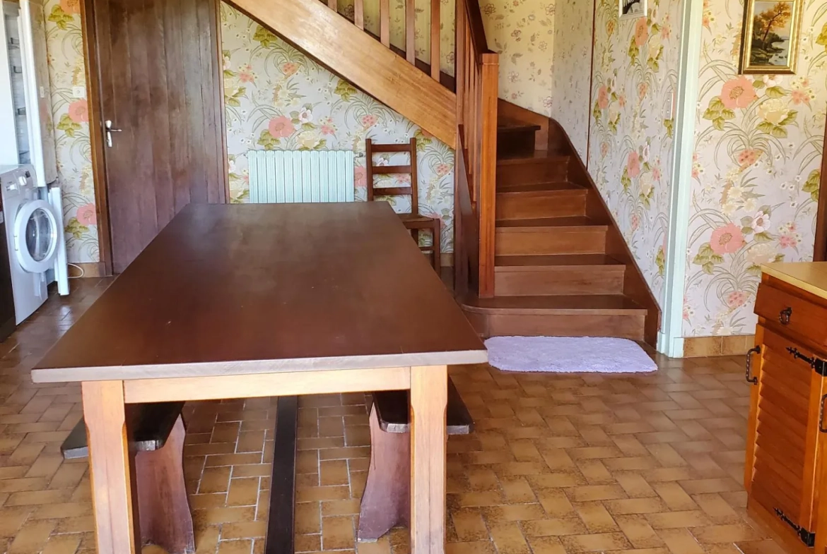Charmante maison charentaise avec dépendances et jardin proche Royan 