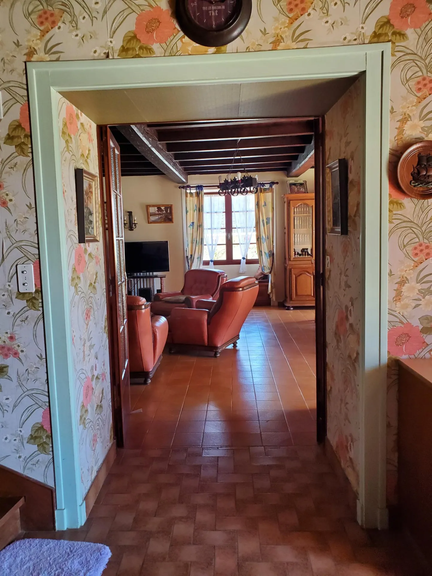 Charmante maison charentaise avec dépendances et jardin proche Royan 