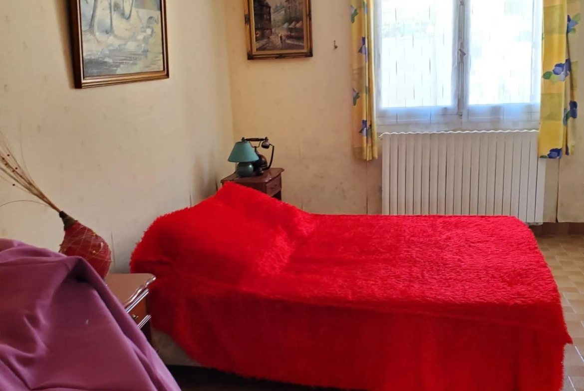 Charmante maison charentaise avec dépendances et jardin proche Royan 