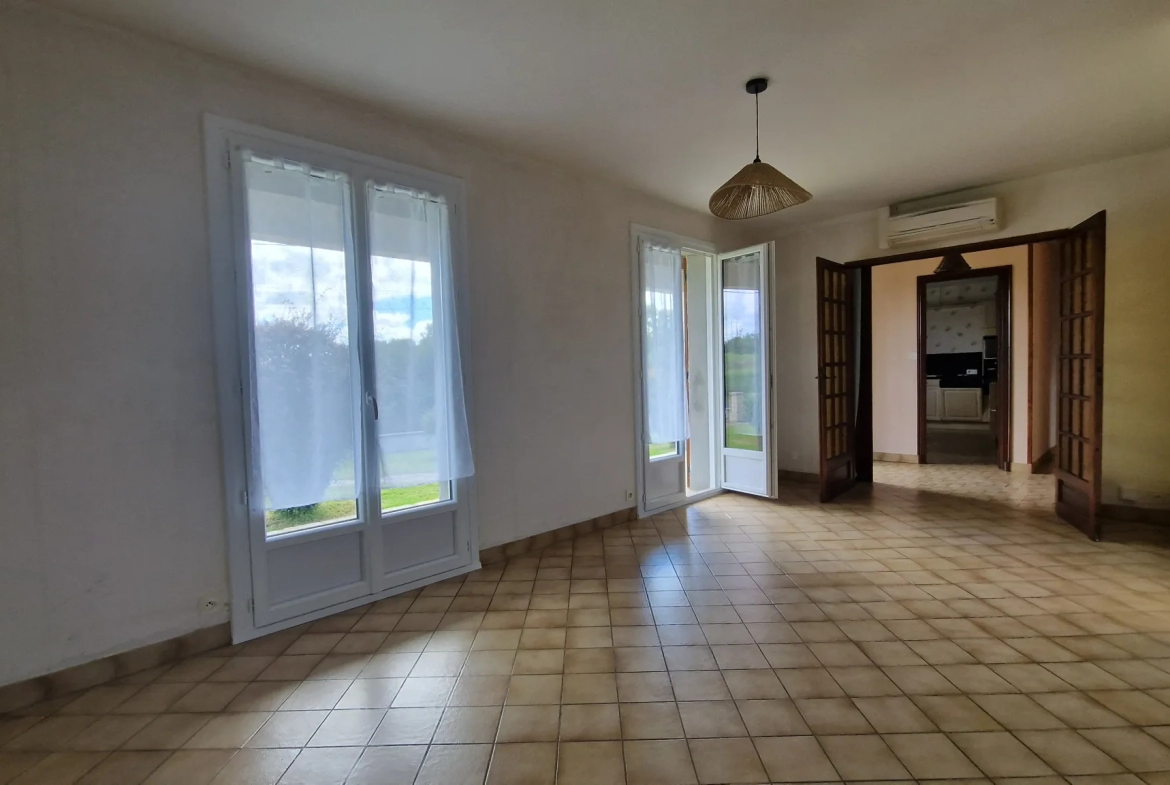 Maison indépendante rénovée à Lubersac avec terrain de 1200 m² et dépendance 