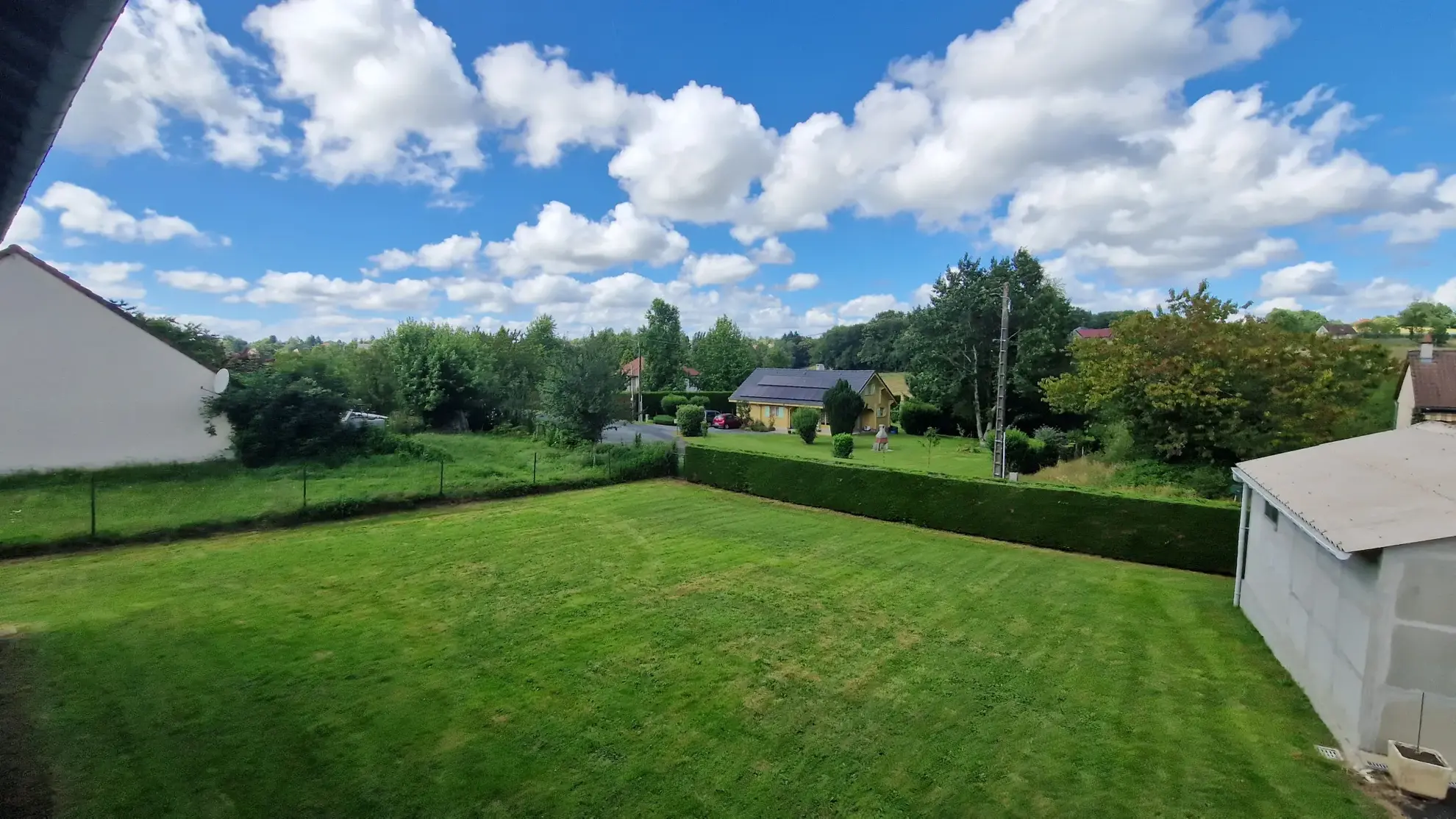 Maison indépendante rénovée à Lubersac avec terrain de 1200 m² et dépendance 