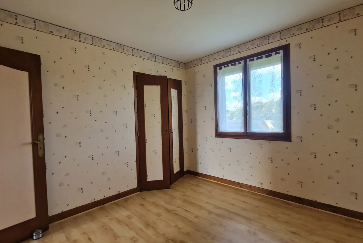 Maison indépendante rénovée à Lubersac avec terrain de 1200 m² et dépendance 
