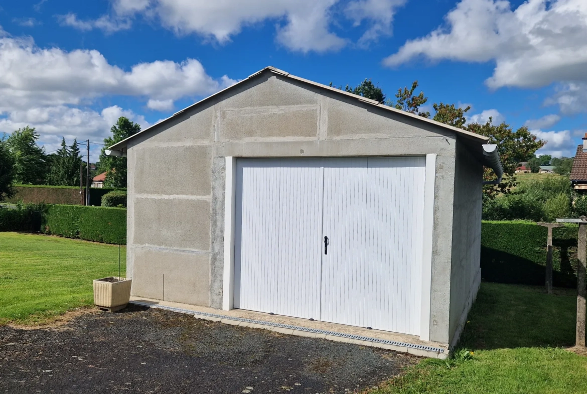 Maison indépendante rénovée à Lubersac avec terrain de 1200 m² et dépendance 