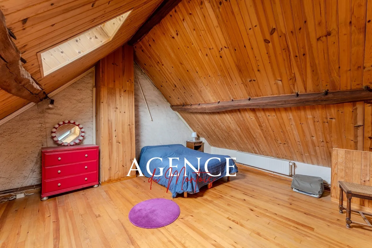 Maison de village à Donnemarie-Dontilly avec jardin, 4 chambres, proche A5 - Opportunité à saisir 