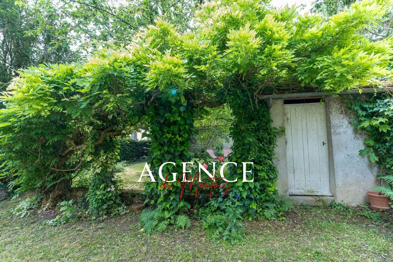 Maison de village à Donnemarie-Dontilly avec jardin, 4 chambres, proche A5 - Opportunité à saisir 