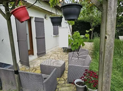 Maison à vendre à Saint-Rémy-Lès-Chevreuse avec 3 chambres, garage et terrasse 