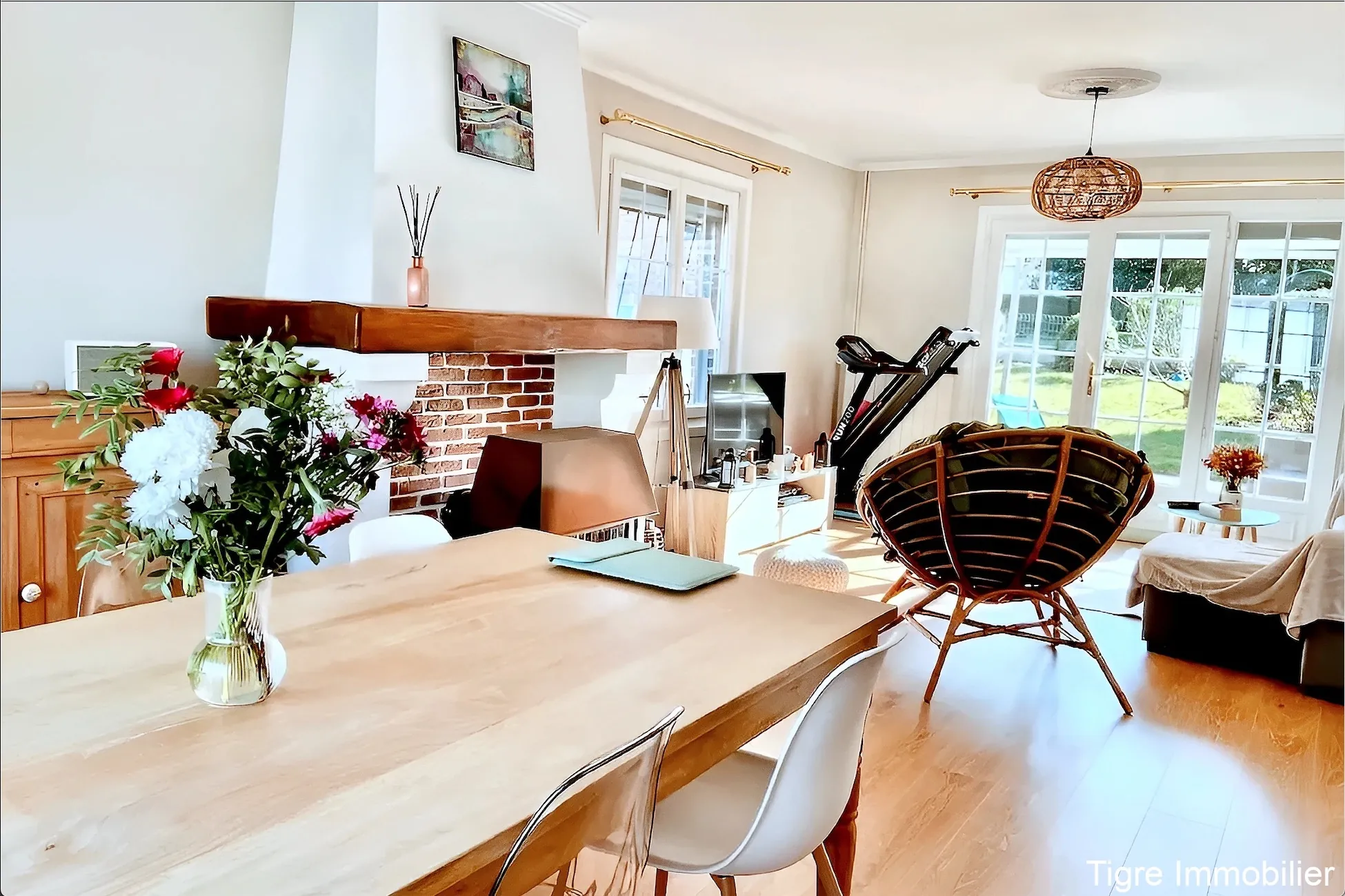 Charmante maison familiale à vendre à Maubeuge, proche centre avec garage et jardin 
