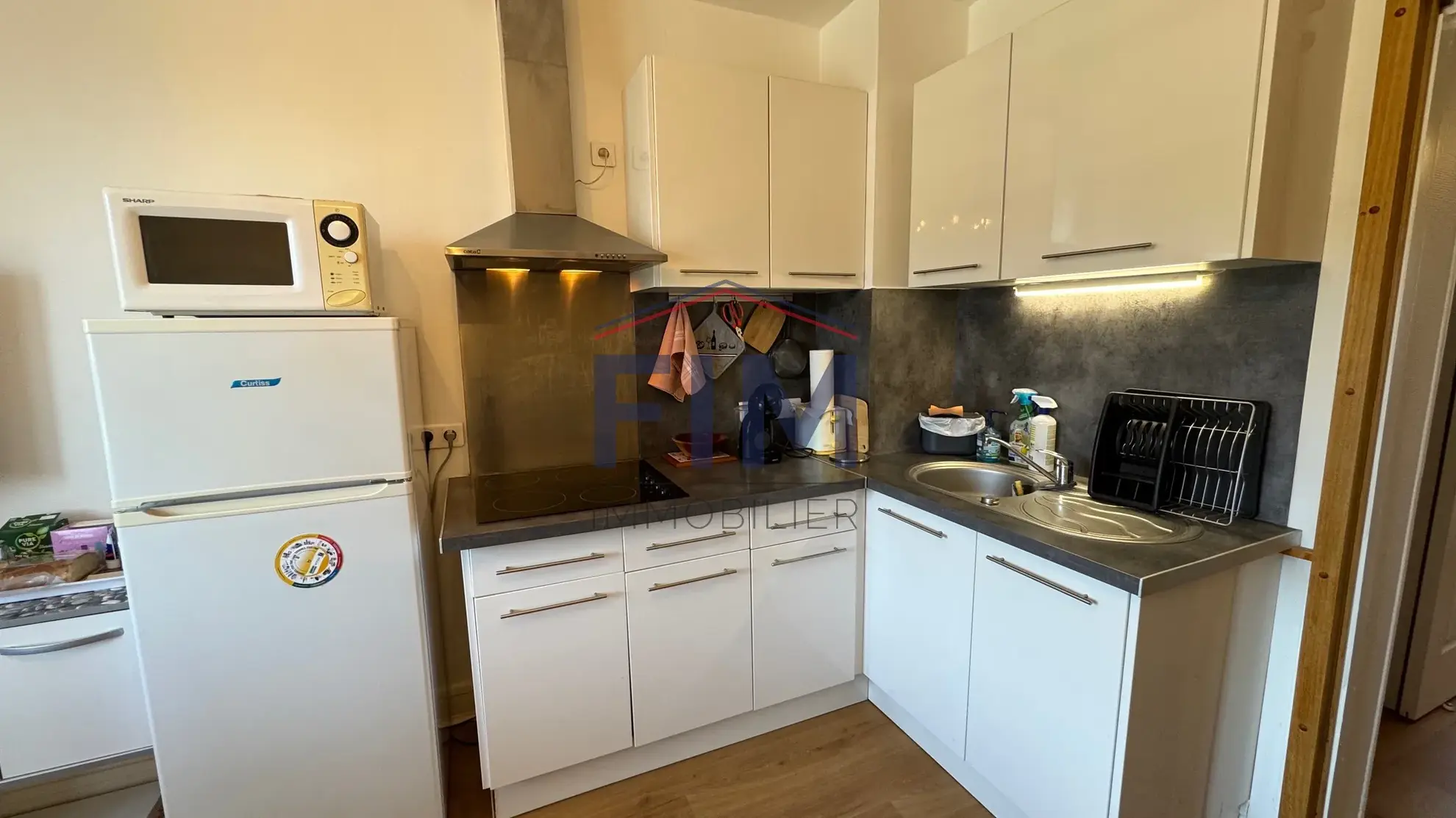 Appartement F2 avec vue imprenable sur le canal de Dieppe à vendre 