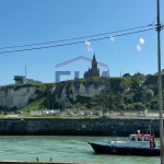Appartement F2 avec vue imprenable sur le canal de Dieppe à vendre