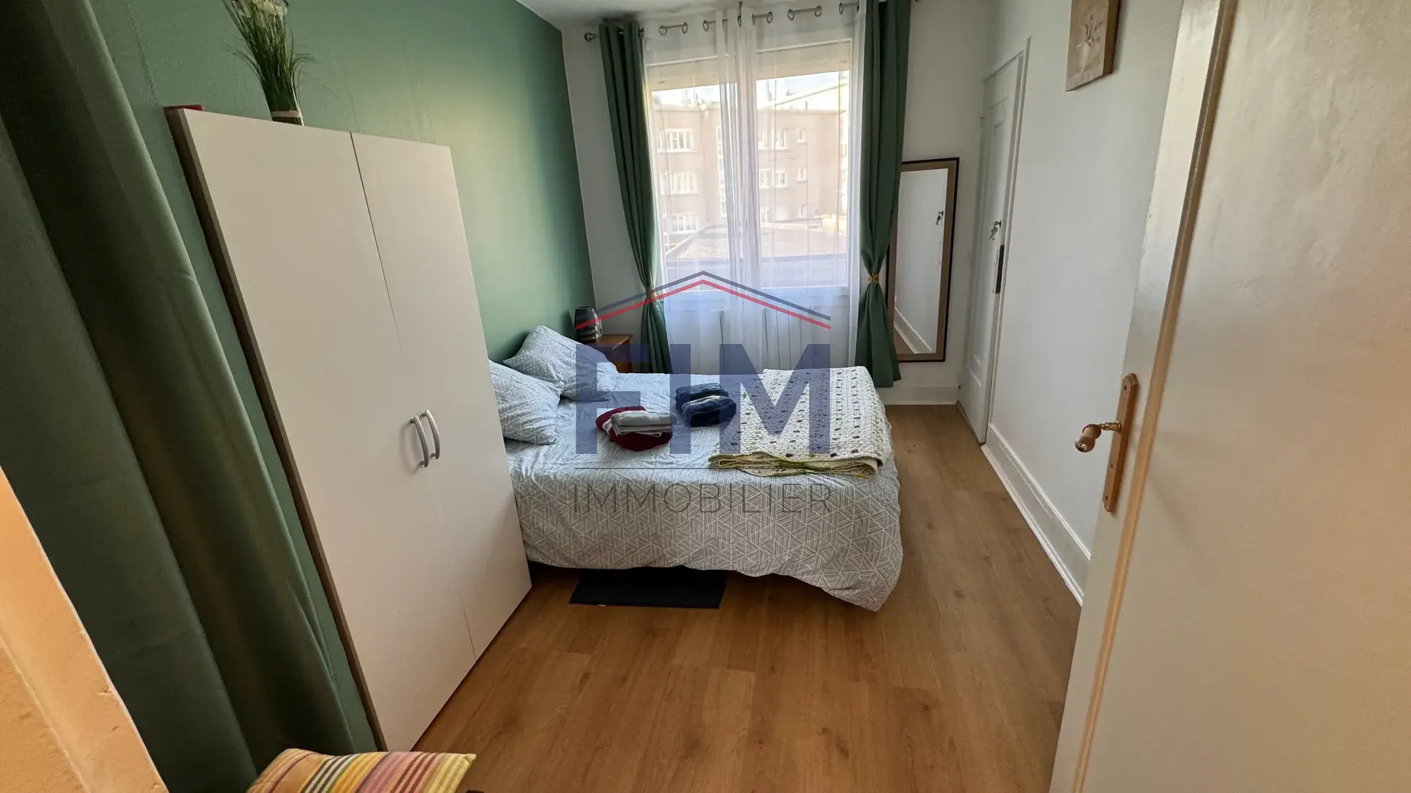 Appartement F2 avec vue imprenable sur le canal de Dieppe à vendre 