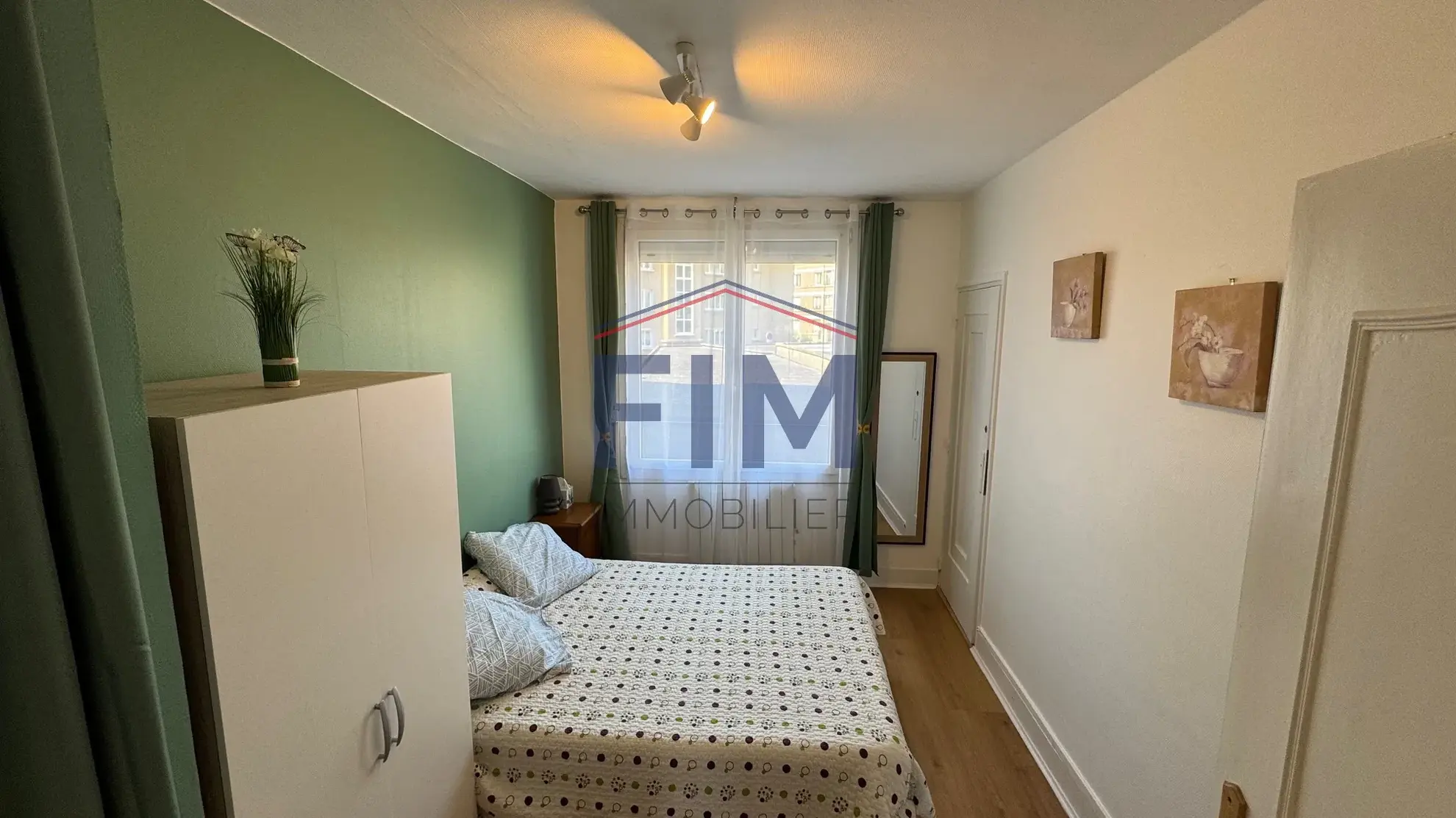 Appartement F2 avec vue imprenable sur le canal de Dieppe à vendre 