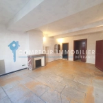 Maison de ville à Pignan de 140 m² avec terrasse, à rénover