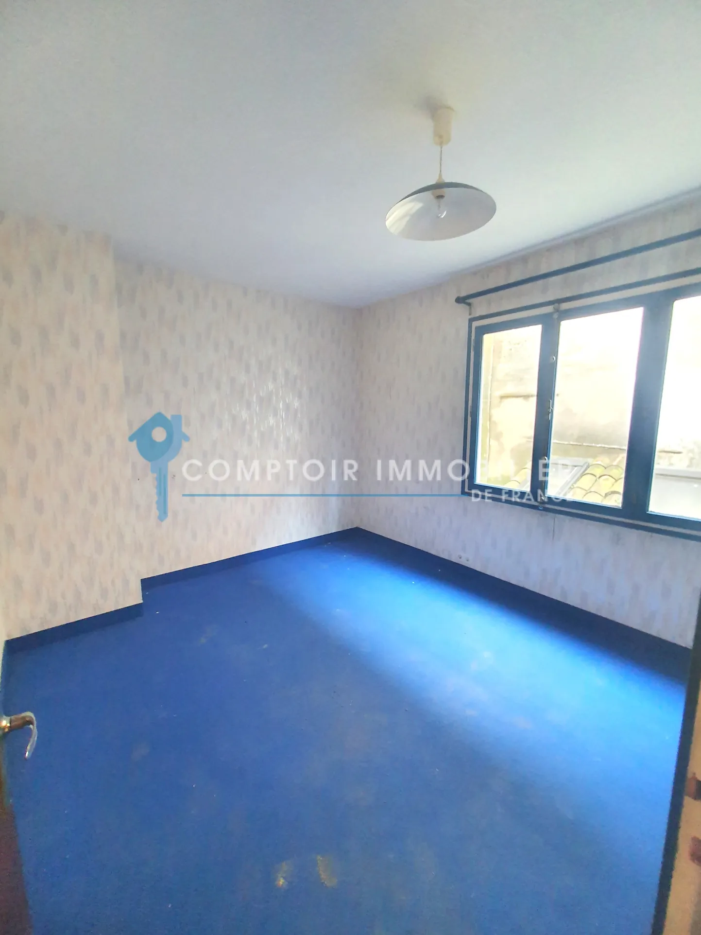 Maison de ville à Pignan de 140 m² avec terrasse, à rénover 