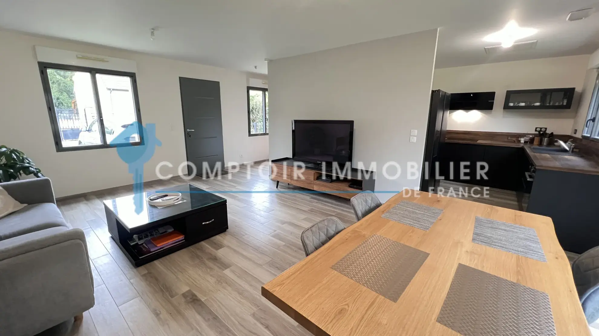 Maison neuve 3 chambres avec jardin à La Ferté-alais - Vente immobilière 