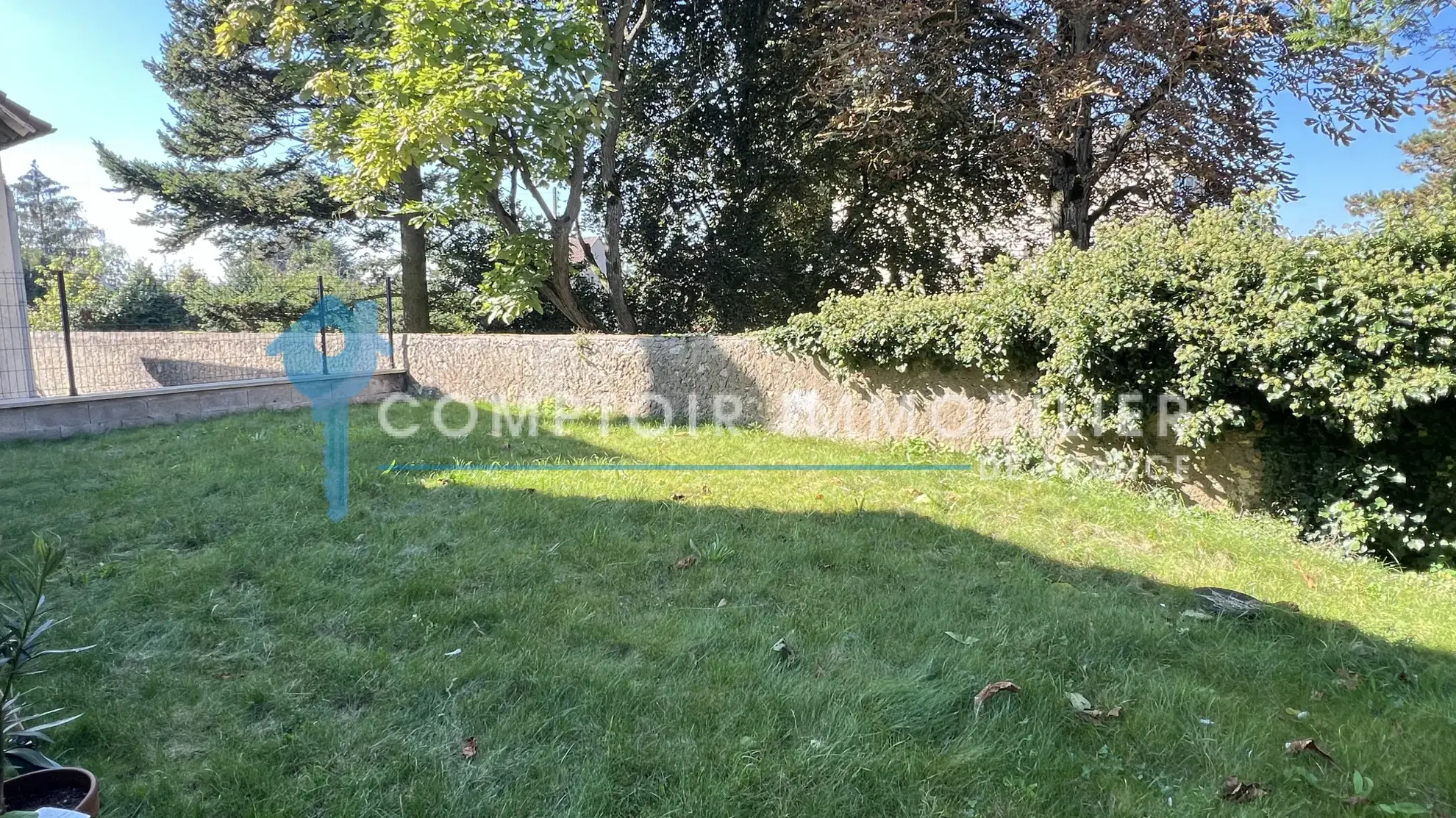 Maison neuve 3 chambres avec jardin à La Ferté-alais - Vente immobilière 