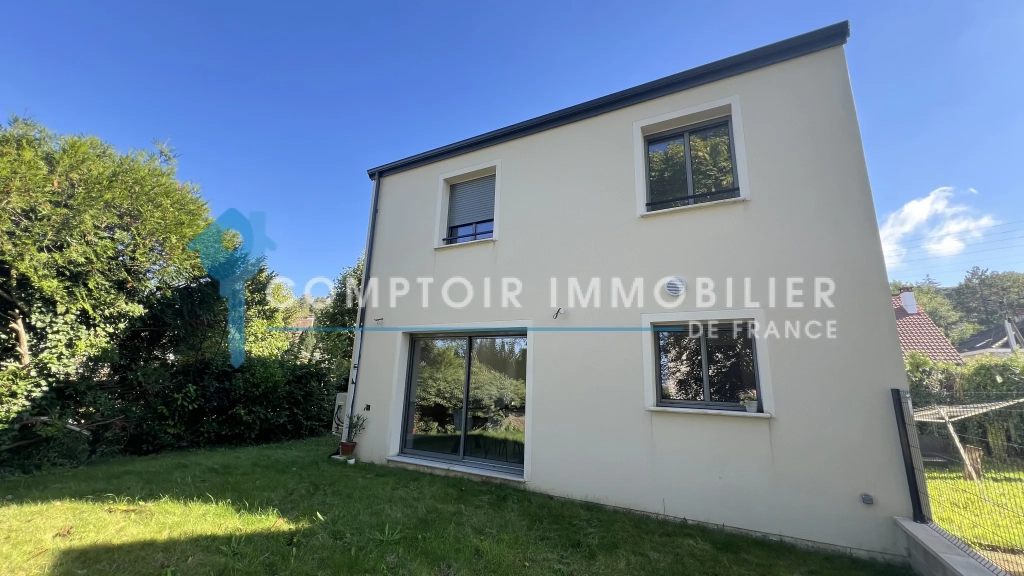 Maison neuve 3 chambres avec jardin à La Ferté-alais - Vente immobilière