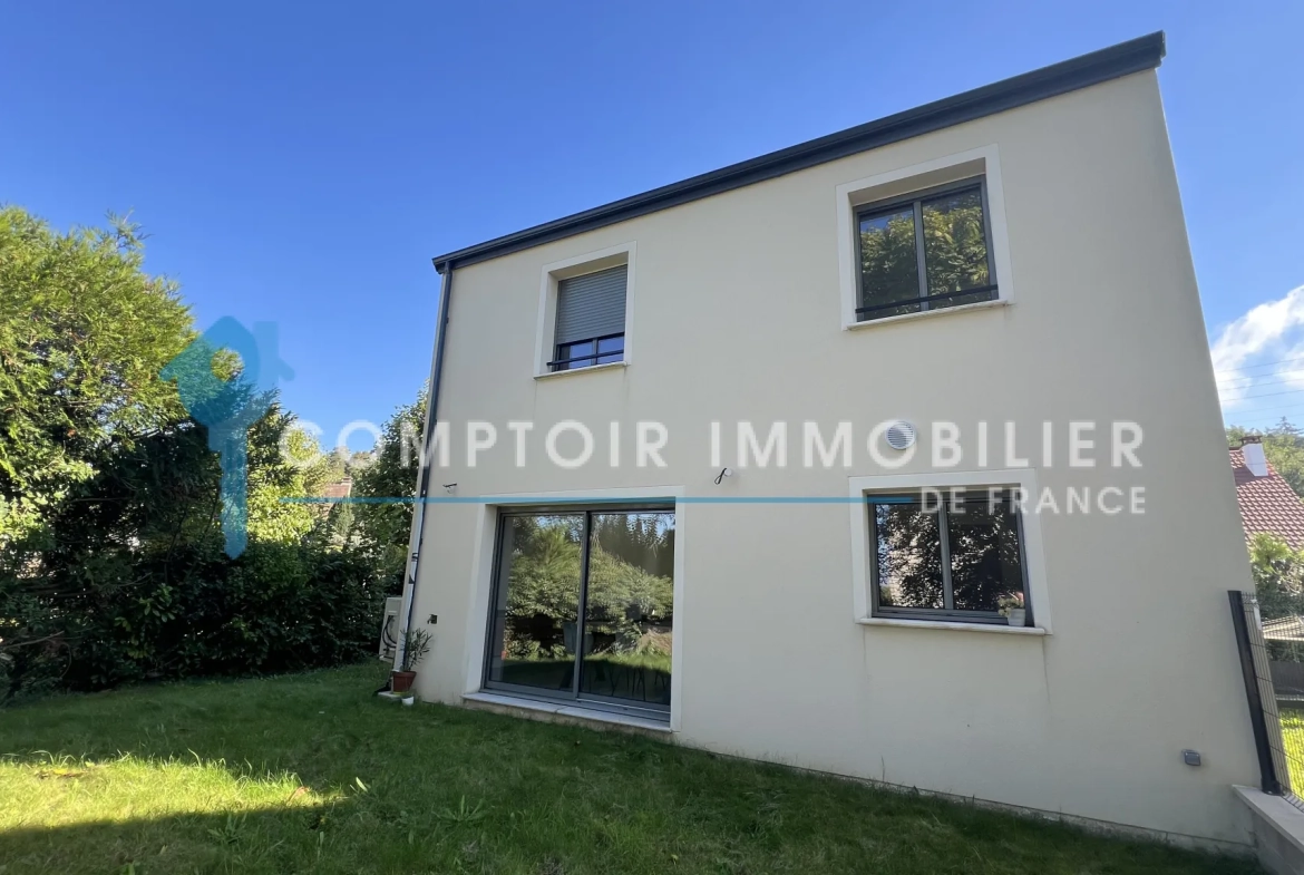 Maison neuve 3 chambres avec jardin à La Ferté-alais - Vente immobilière 