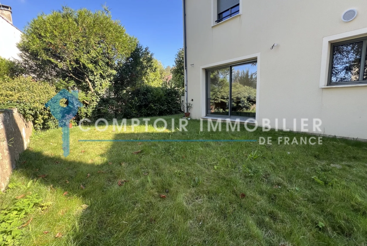 Maison neuve 3 chambres avec jardin à La Ferté-alais - Vente immobilière 