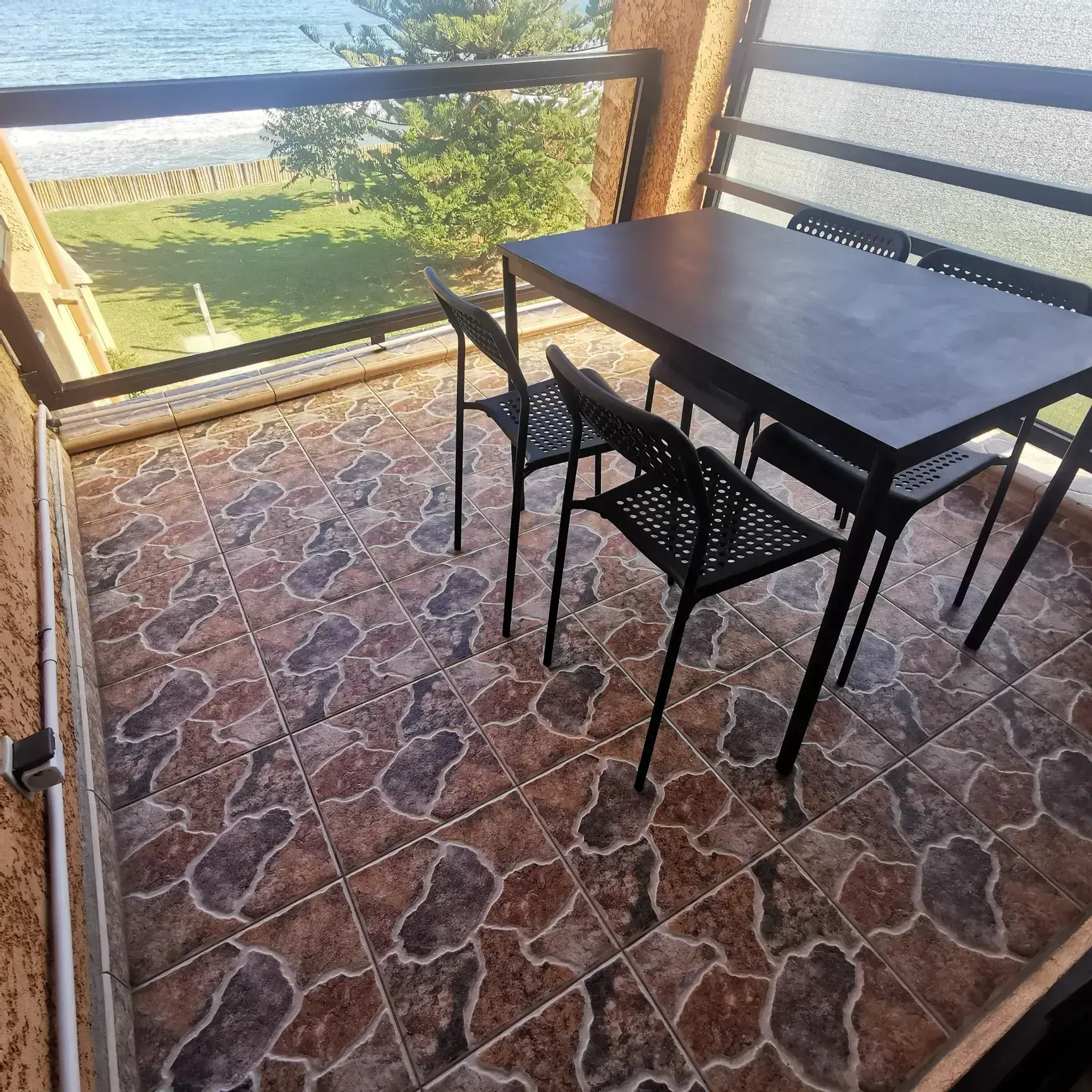 Charmant studio avec vue imprenable sur la mer à Moriani, excellent potentiel locatif 