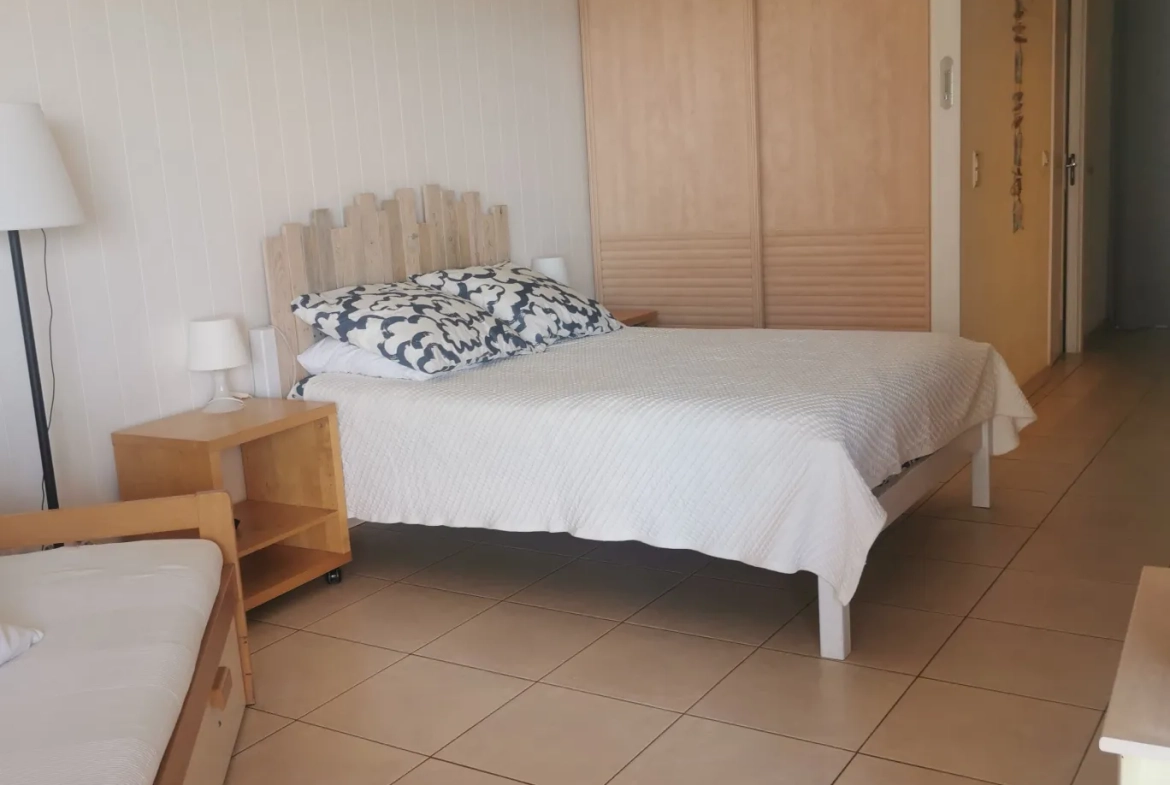 Charmant studio avec vue imprenable sur la mer à Moriani, excellent potentiel locatif 