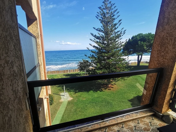 Charmant studio avec vue imprenable sur la mer à Moriani, excellent potentiel locatif