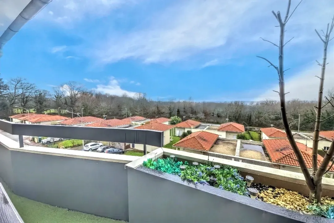 Studio meublé de 36 m² à Limoges, secteur Ester - Bois de la Bastide, avec parking sécurisé 