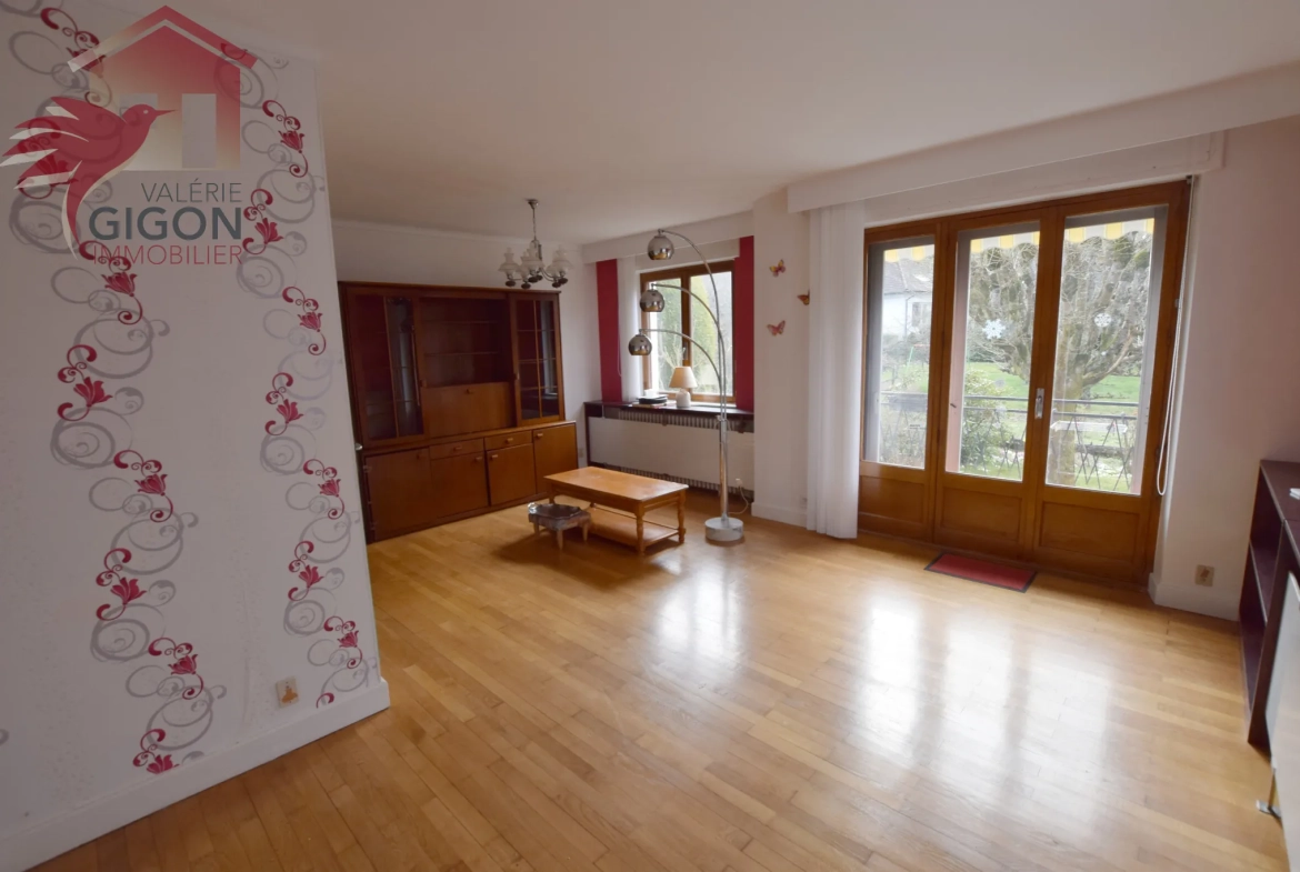 Maison lumineuse à Montbéliard avec jardin et garage - 73 m² 