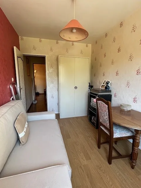 Appartement familial lumineux de 101 m² avec 4 chambres et loggia à St Priest 