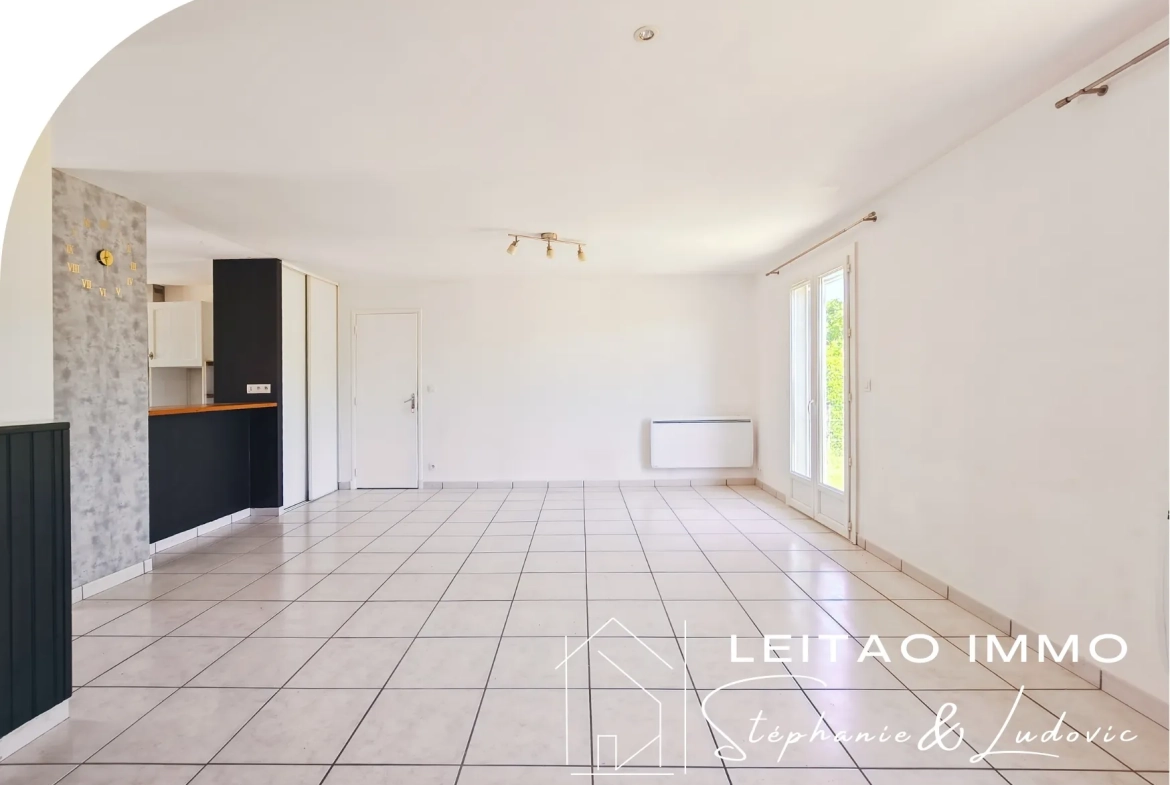 Maison individuelle de 80 m² avec jardin et piscine à Busque 