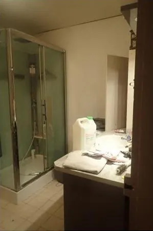 Maison T4 à vendre à Commentry - Vente aux enchères à partir de 40 000 € 