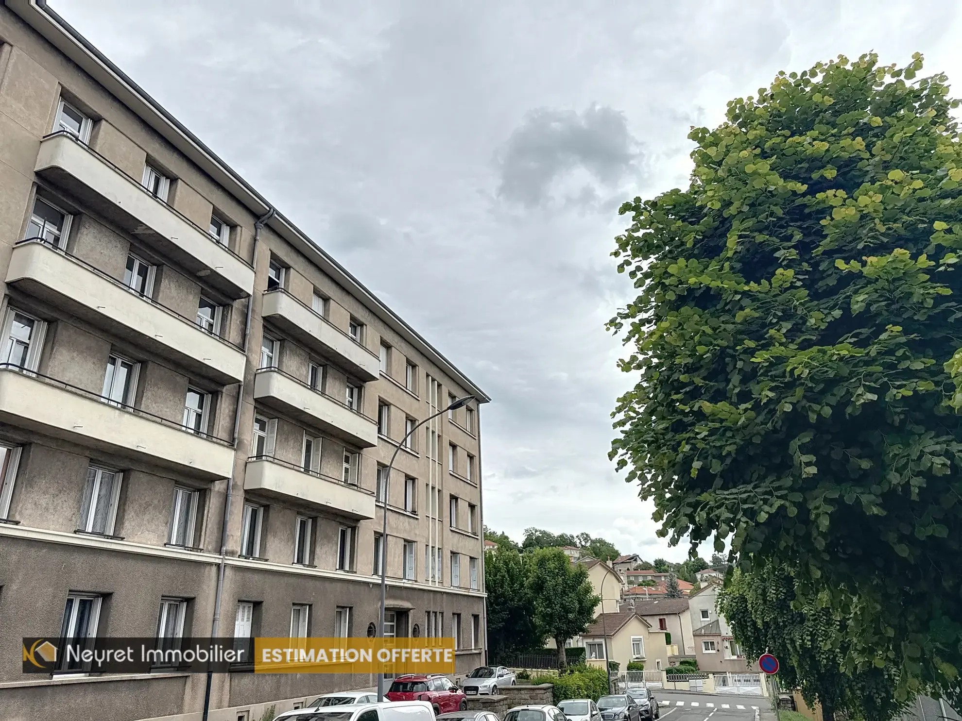 Appartement T4 à Saint-Étienne Montplaisir avec balcon et cave 