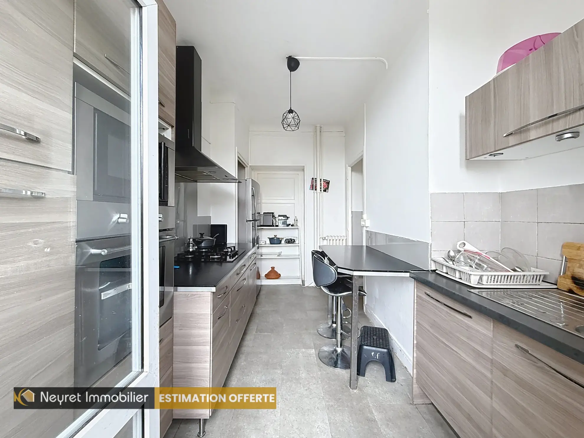 Appartement T4 à Saint-Étienne Montplaisir avec balcon et cave 