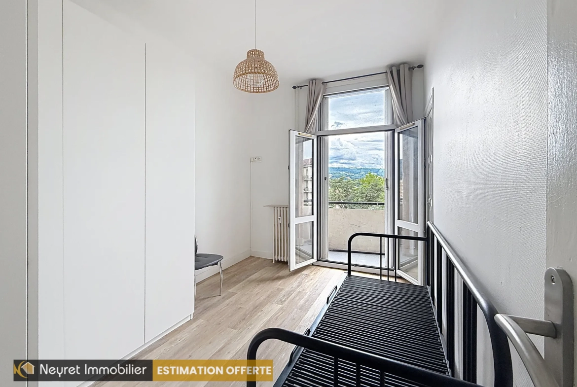 Appartement T4 à Saint-Étienne Montplaisir avec balcon et cave 
