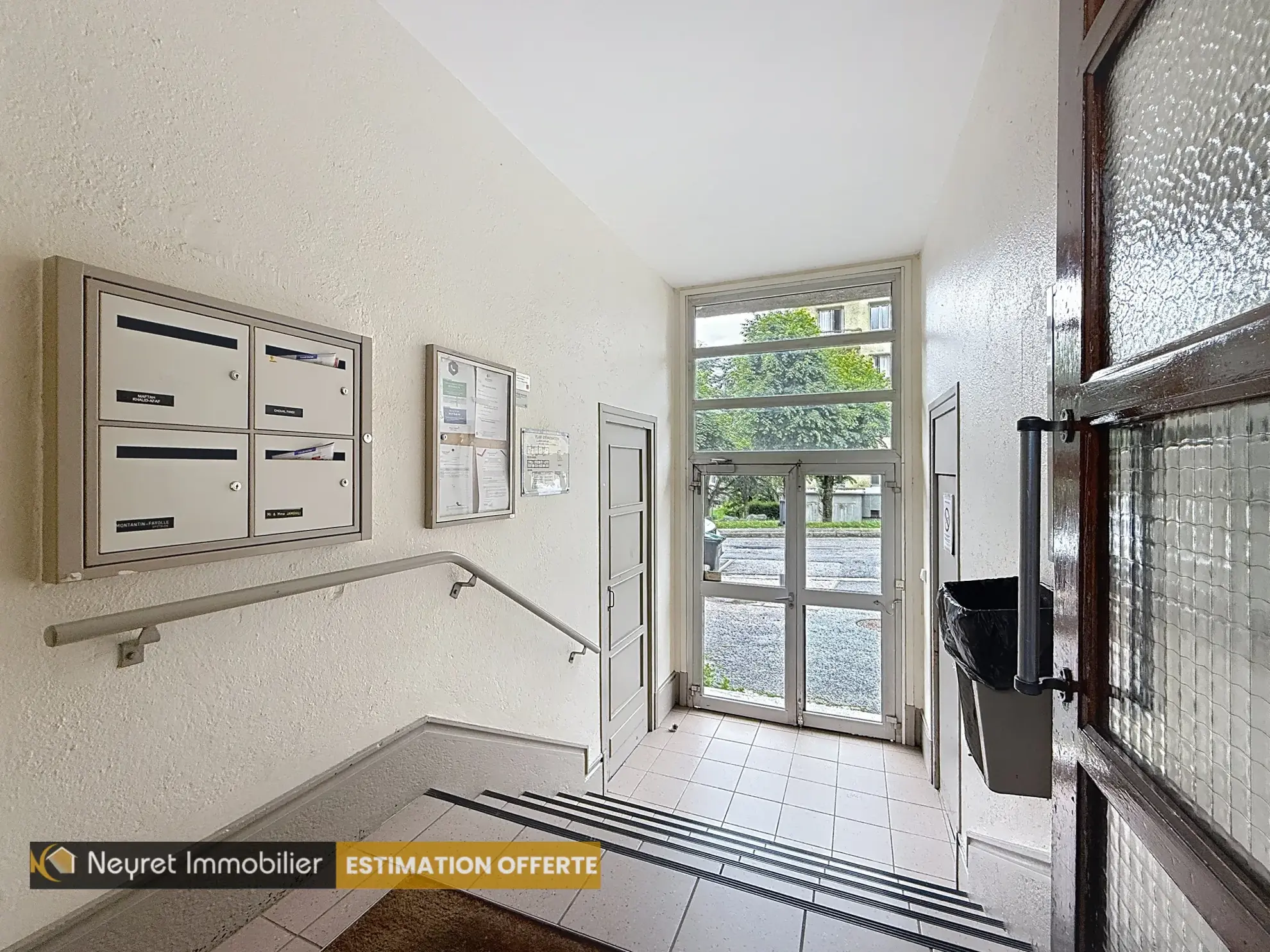 Appartement T4 à Saint-Étienne Montplaisir avec balcon et cave 