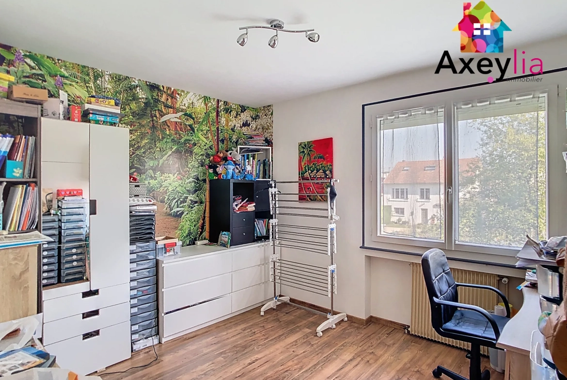 Maison 4 chambres avec terrain à Roanne, rénovée et spacieuse 