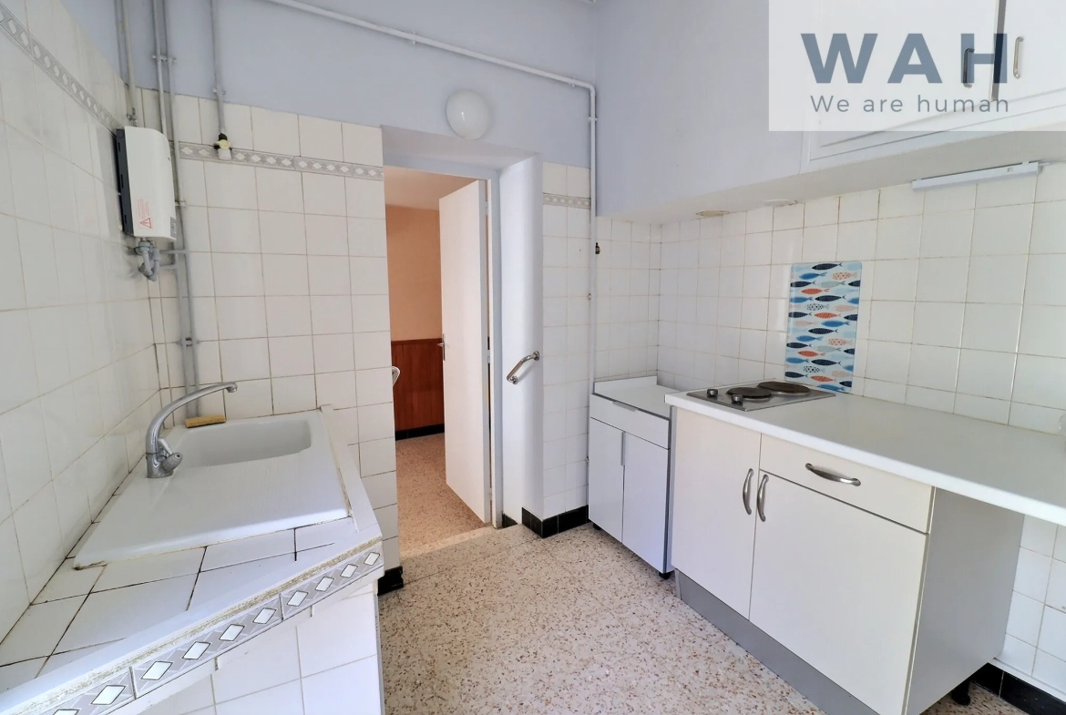 Maison de village 7 pièces à Lunel-Viel avec potentiel de rénovation 
